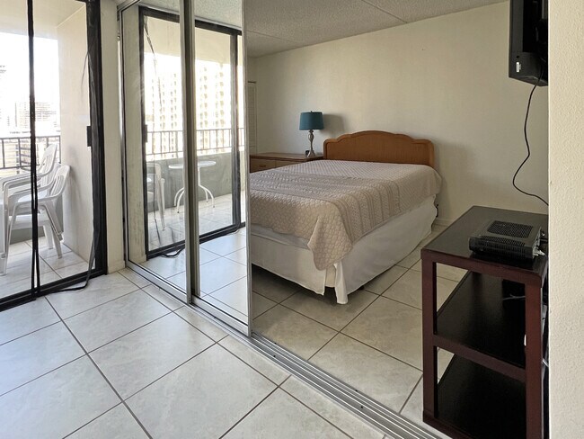 Foto del edificio - 2240 Kuhio Ave