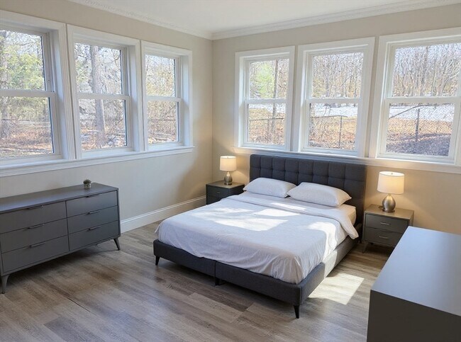 Foto del edificio - 53 Gale Rd