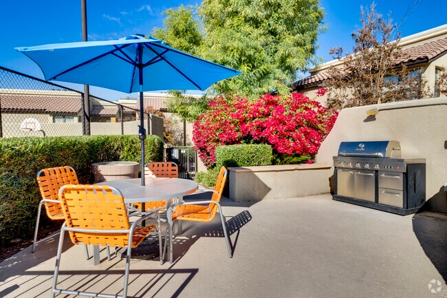 Picnic Area with BBQ - Luma Apartments