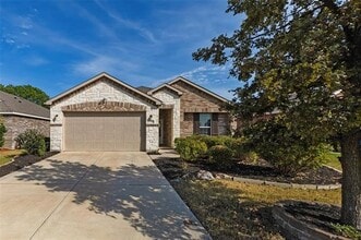 Building Photo - 2904 Whispering Pine Blvd