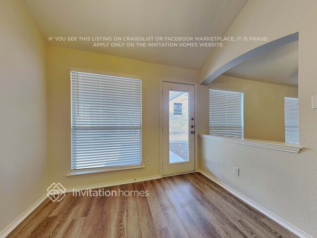 Foto del edificio - 9713 Westmere Ln