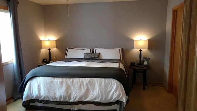 Master bedroom - 1832 6th St W
