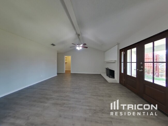 Foto del edificio - 1130 Wood Heights Dr