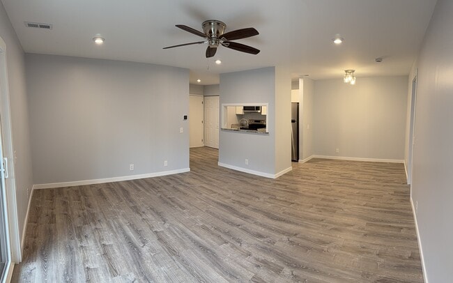 Building Photo - 46 Woodland Hills Dr