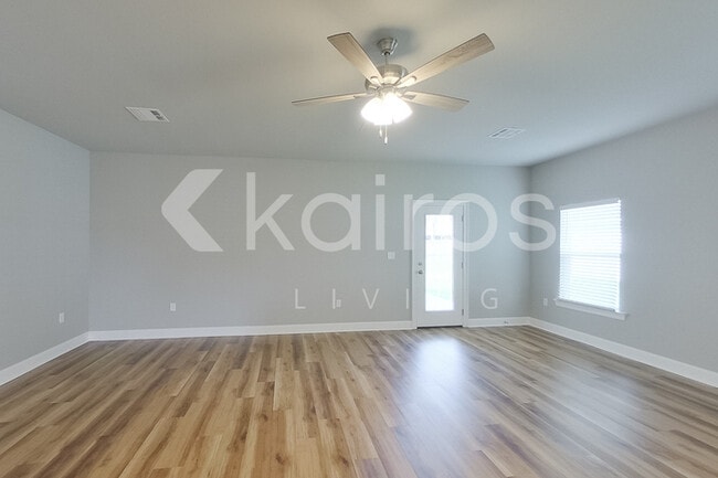 Building Photo - 13766 Willowmore Dr