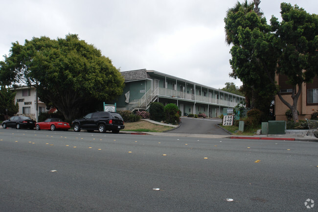 Building Photo - Vista Garden Apartments