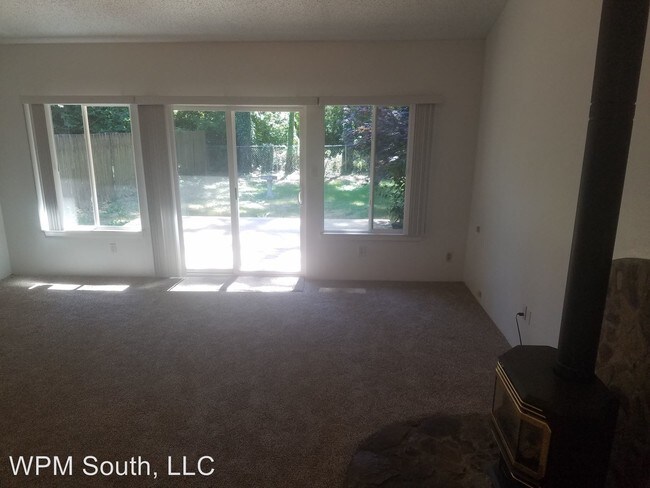 Building Photo - 3 br, 1 bath House - 3803 S. 306th Place