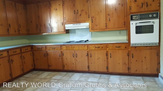 Foto del edificio - 3 br, 2 bath House - 22621 Sneads Grove Rd.