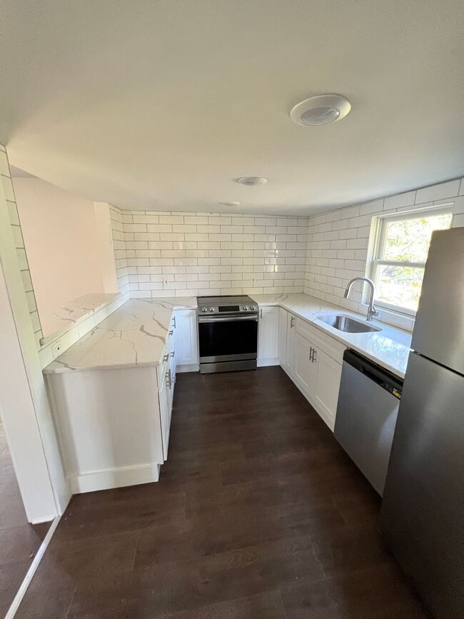 Building Photo - 2145 S Delaware Dr