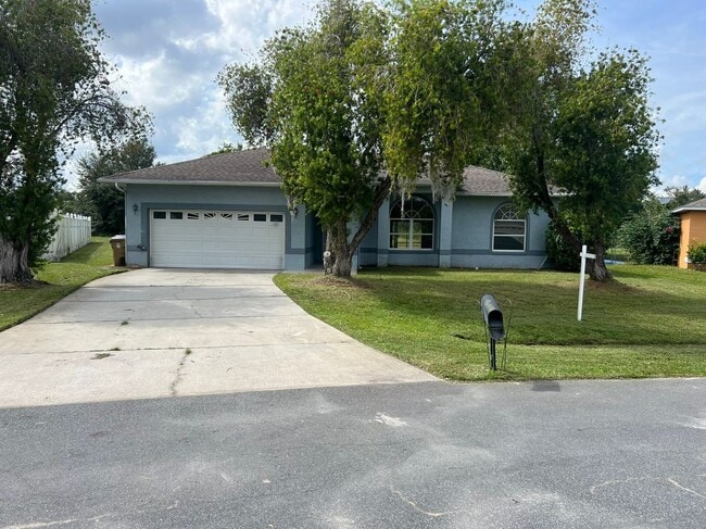 Building Photo - 829 Blanc Ct
