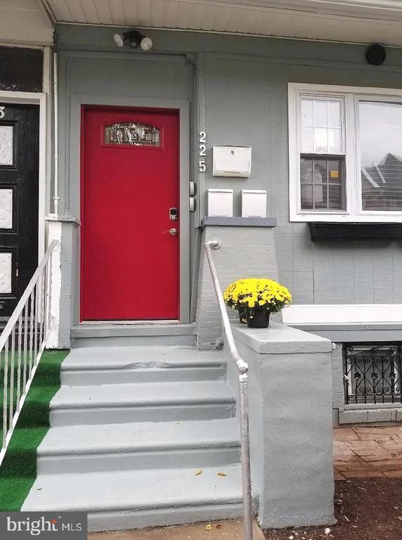 Foto principal - 225 S 49th St