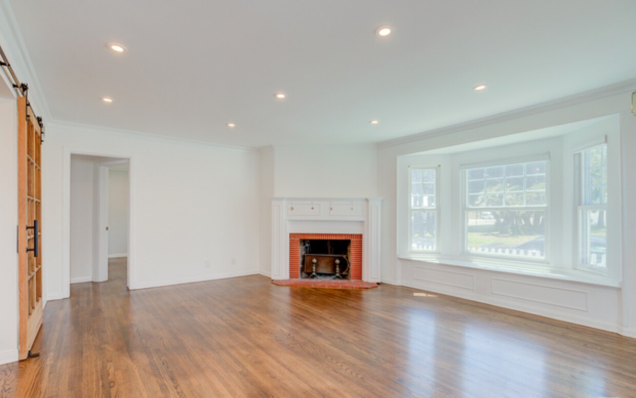 sala de estar - 7612 Earldom Ave