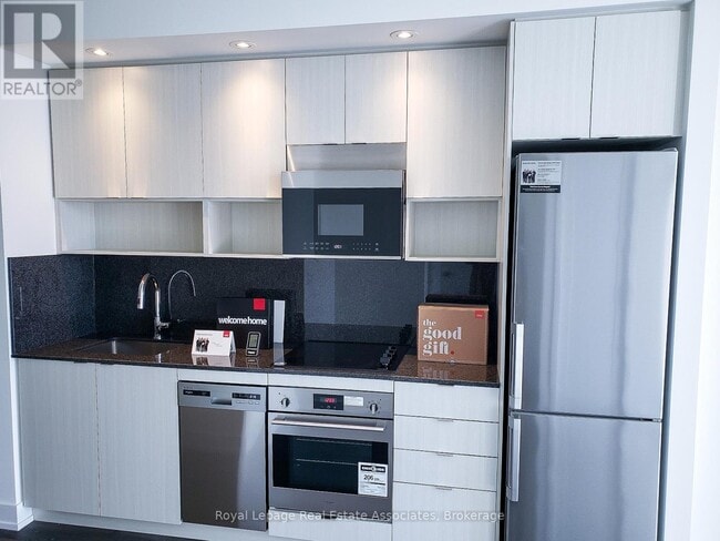 Photo du bâtiment - 9 Mabelle Ave