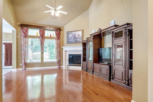 Building Photo - 5534 Chesapeake Pl