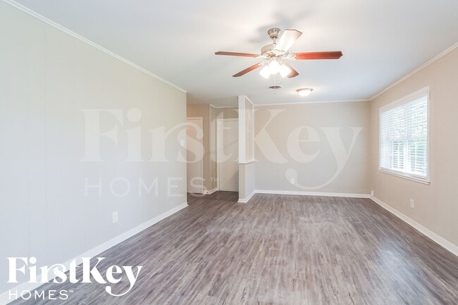 Foto del edificio - 13322 Oak Leaf Ln