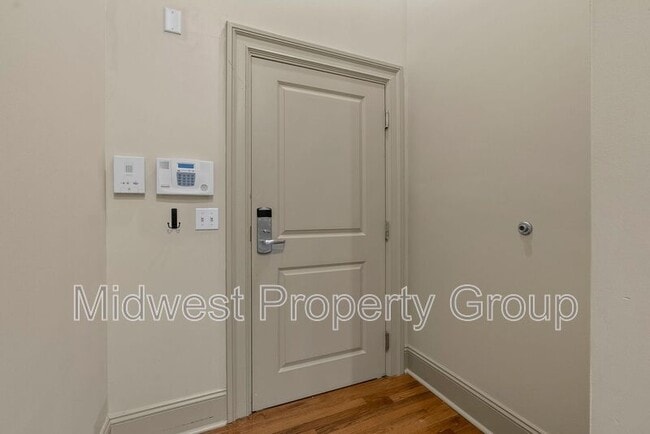 Building Photo - 4244 Chouteau Ave