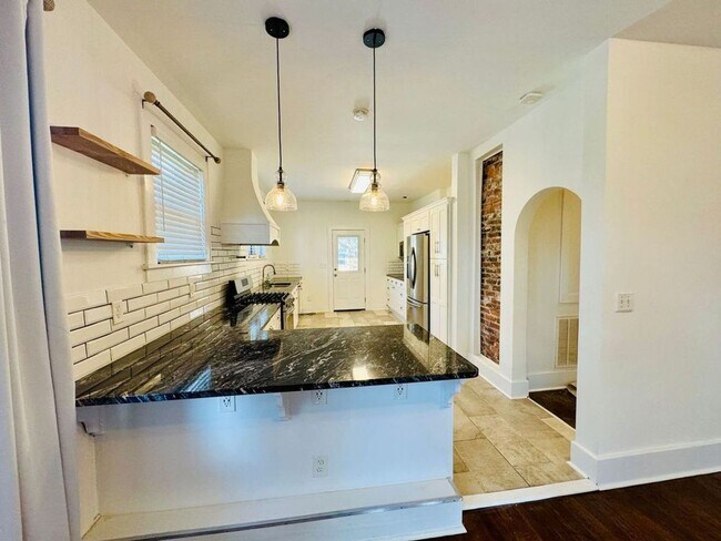 Foto del edificio - Available this Summer!! Beautiful 3 bed, 2 bath home located in Ardsley Park in Savannah, Ga!!
