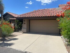 Building Photo - 7133 E Grey Fox Ln