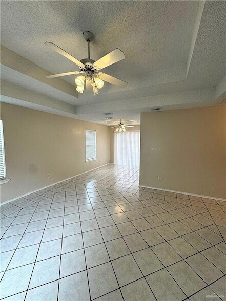 Foto del edificio - 6604 N 7th St