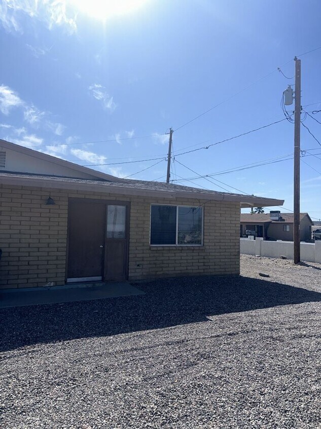 Primary Photo - 3174-3176 Winterhaven Dr