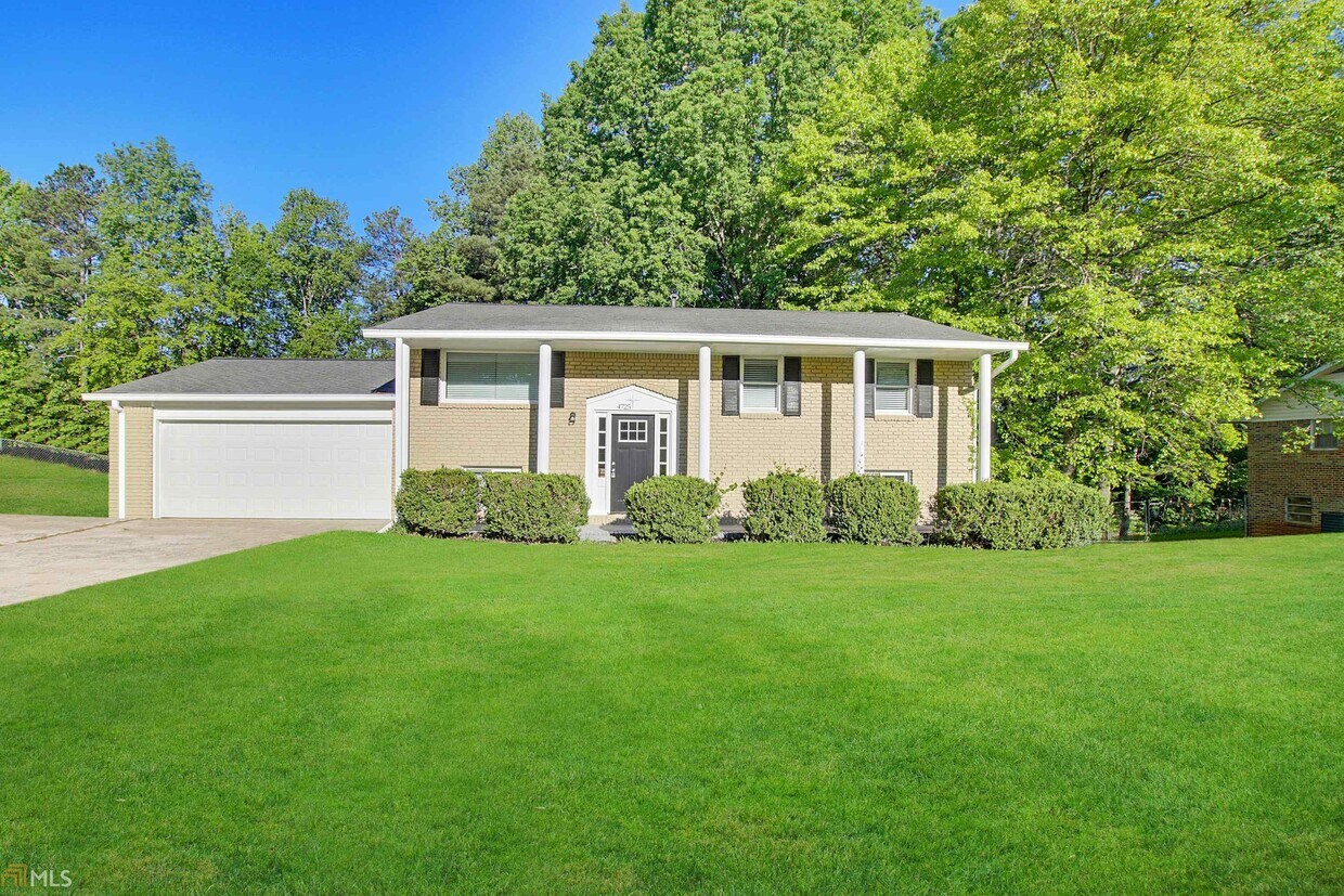 4725 Stonewall Tell Rd, Atlanta, GA 30349 House for Rent in Atlanta