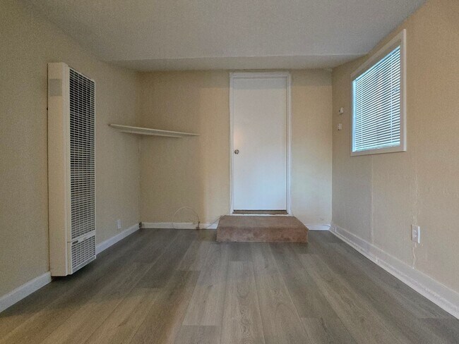 Foto del edificio - 15086 Woodard Rd