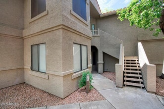 Building Photo - 15252 N 100th St