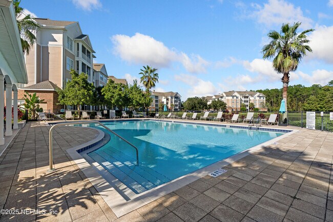 Foto del edificio - 11251 Campfield Dr