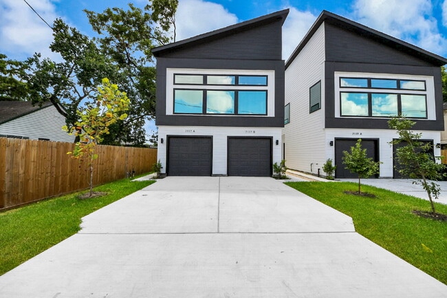 Photo - Welcome to 7117 Eastwood St, Houston, TX 77021. Apartment