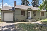 Foto principal - Cottage 2 Bed, 1 Bath Home in Browne's Add...