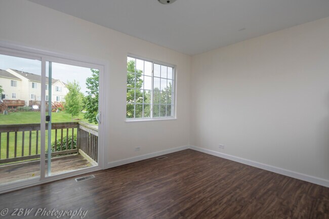 Foto del edificio - 1906 Indian Hill Ln