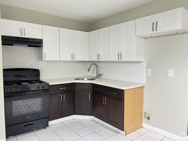 Building Photo - 94 Eaton Pl