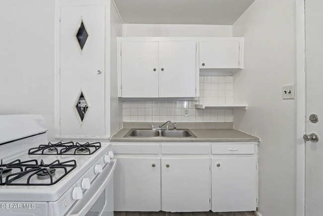 Foto del edificio - 3912 Kemp Ave