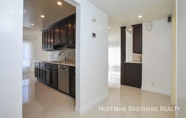 Building Photo - 9165 Alcott St Los Angeles, CA 90035