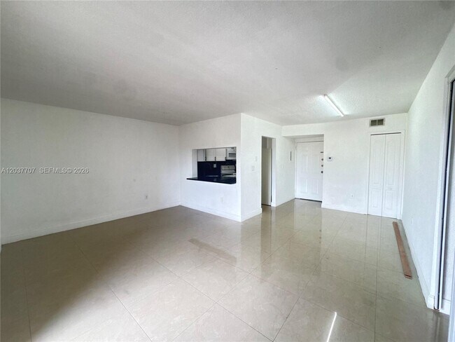 Foto del edificio - 8500 NW 8th St