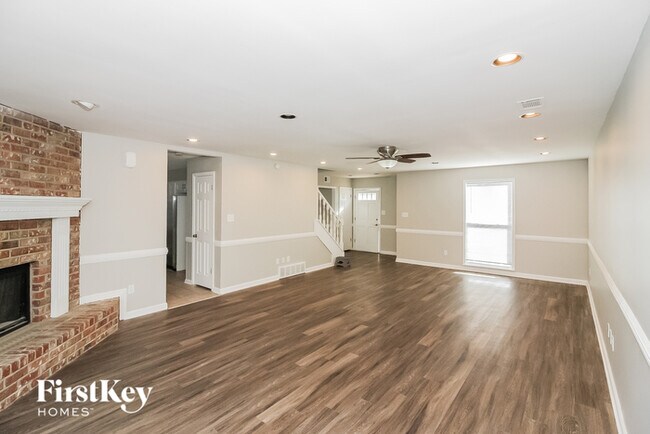 Building Photo - 600 Winford Dr