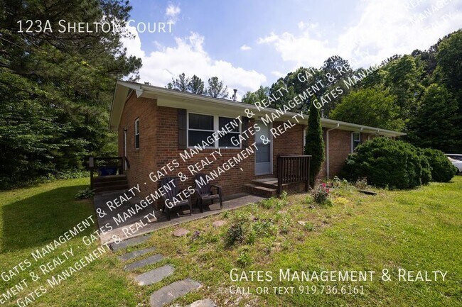 Building Photo - Charming Apartment in Desirable Hillsborough