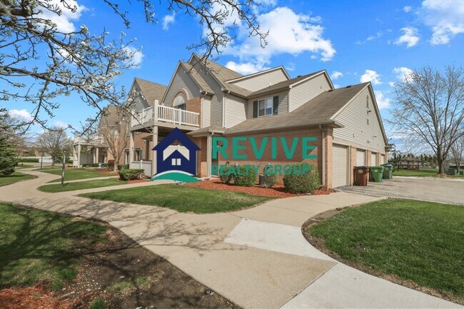 Foto del edificio - 15715 Parkway Ln