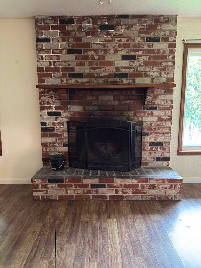 Hogar - 2547 NE Holmes Rd