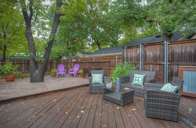 Photo - 6336 Locke Ave House