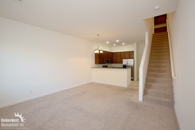 Foto del edificio - Charming 2Bdm 2Ba Townhome in Centennial H...