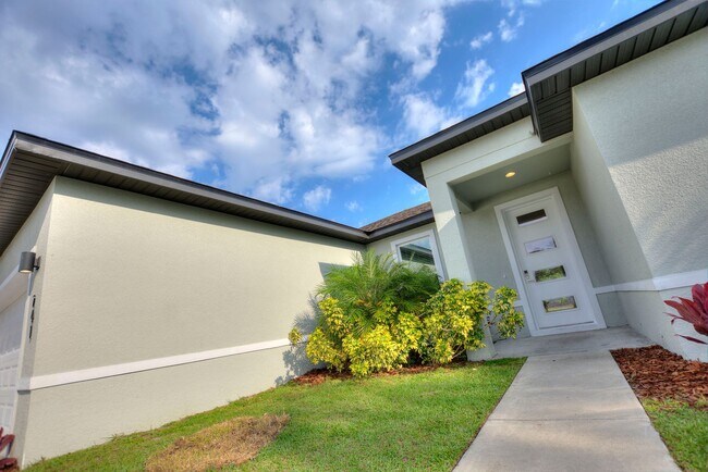 Foto del edificio - Newly Built Home!  Modern, energy efficien...