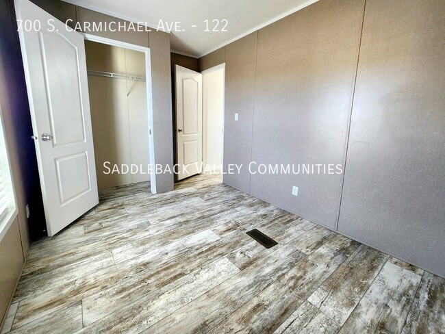 Foto del edificio - 700 S Carmichael Ave