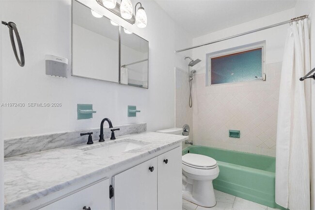 Building Photo - 710 N 65th Ter