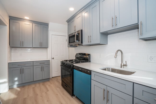 Foto del edificio - 57 Washington Cir