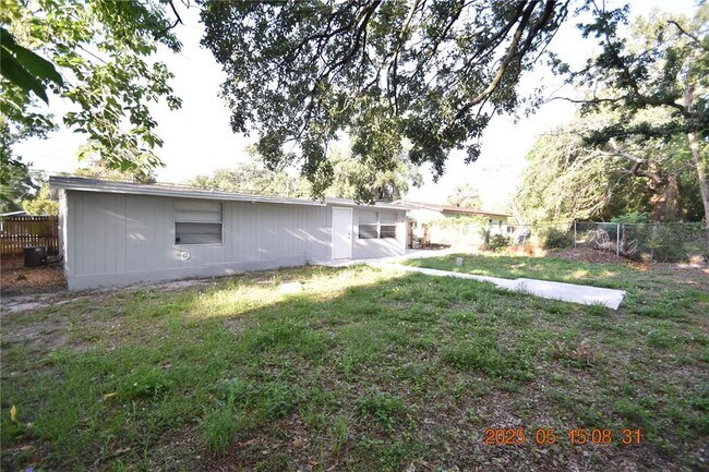 Foto del edificio - 3908 E Hanna Ave