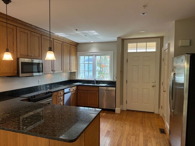 Building Photo - ***JUST REDUCED!!!*** - Marblehead Highlands Townhouse