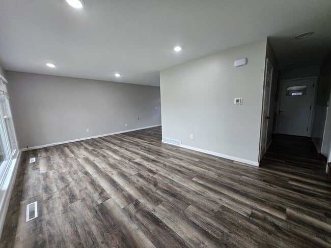 Building Photo - 1618 S 18th St