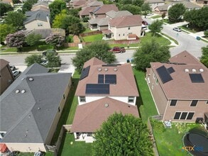 Building Photo - 208 Gatewood Clf Building Photo - 208 Gatewood Clf