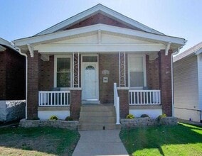Building Photo - 5424 Devonshire Ave